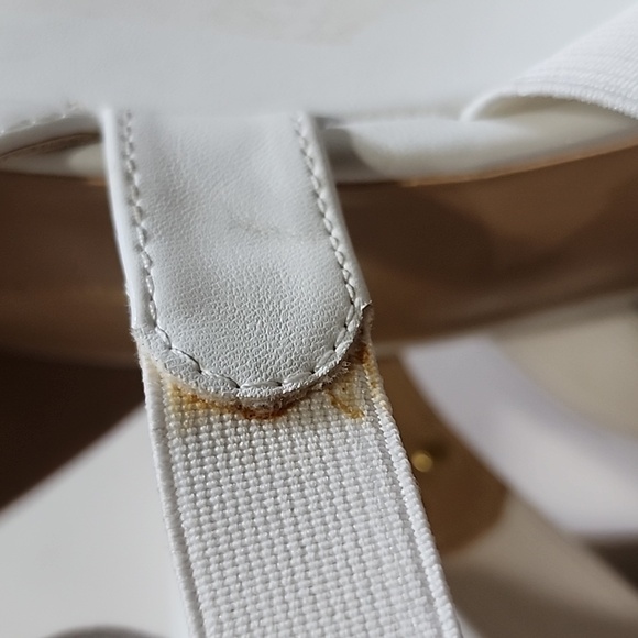 Liz Claiborne White Wedge Sandals/ 1OM - Picture 9 of 12